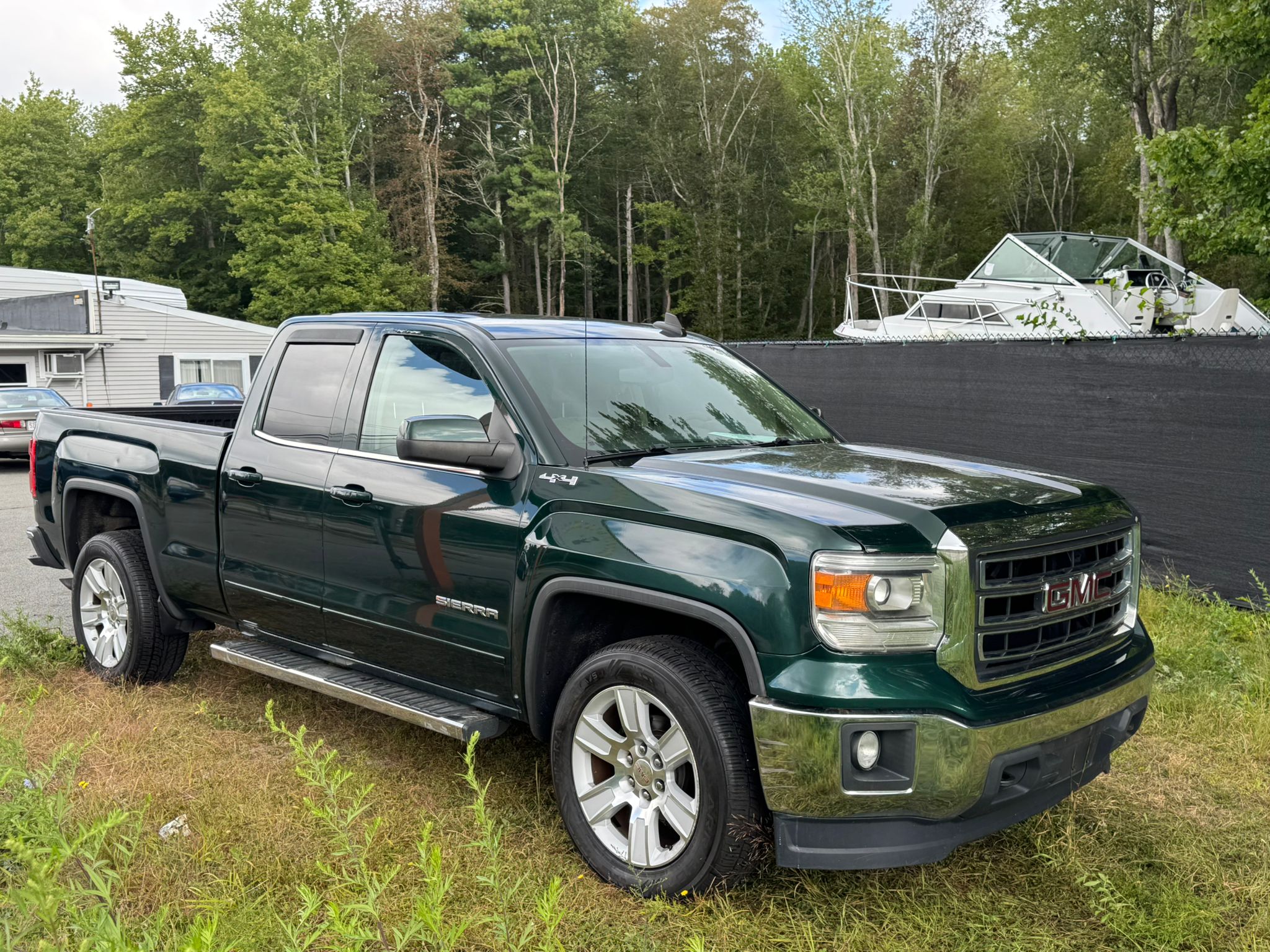 
								2015 GMC Sierra, $11,500 full									