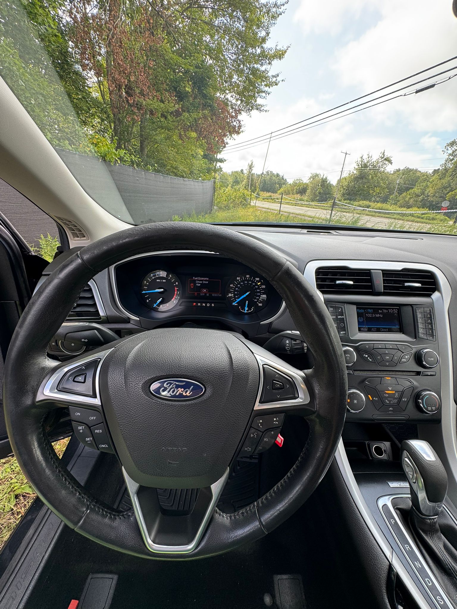 
								2013 Ford Fusion, $5000 full									