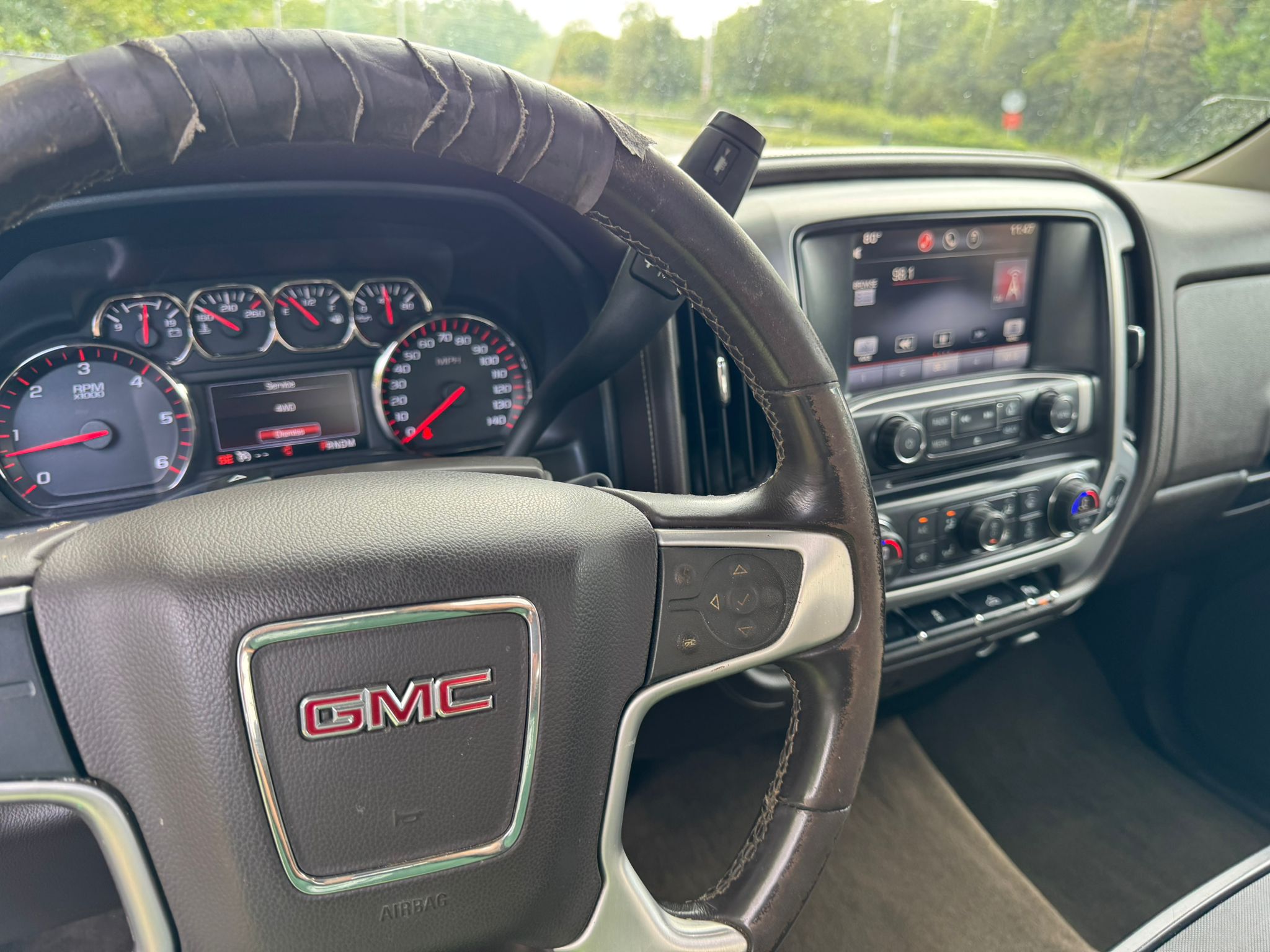 
								2015 GMC Sierra, $11,500 full									